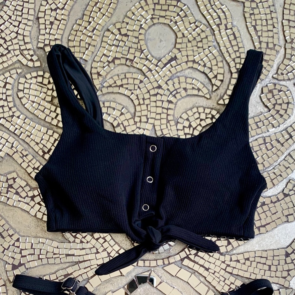 BLACK BIKINI